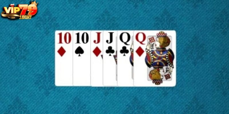 Giải đáp tứ quý có chặt được 3 đôi thông không?