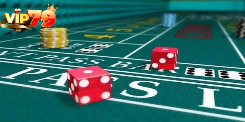 Nên chơi theo tài xỉu truyền thống hay tài xỉu online?